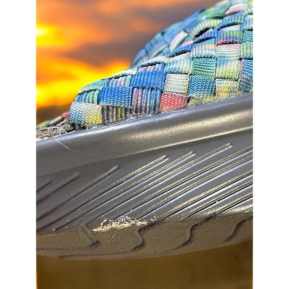 BM Bernie Mev Multi Colored Stretch Wedge Slip On Women's Shoes Sz 8.5 - Picture 7 of 7